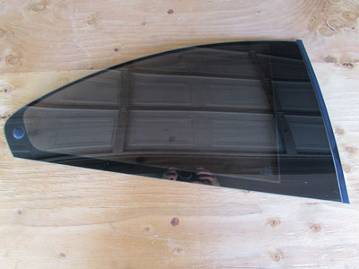 BMW Quarter Panel Vent Window Glass, Right 51368209404 E46 323Ci 325Ci 330Ci M3 Coupe Only